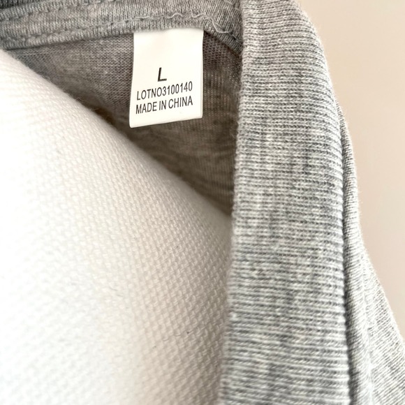 Mama Square T Shirt In Heather Gray Size Large - Picture 7 of 8